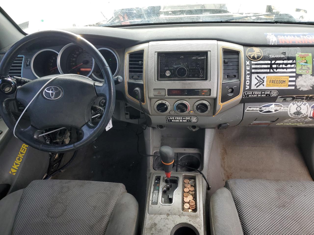 2006 Toyota Tacoma - Image 8