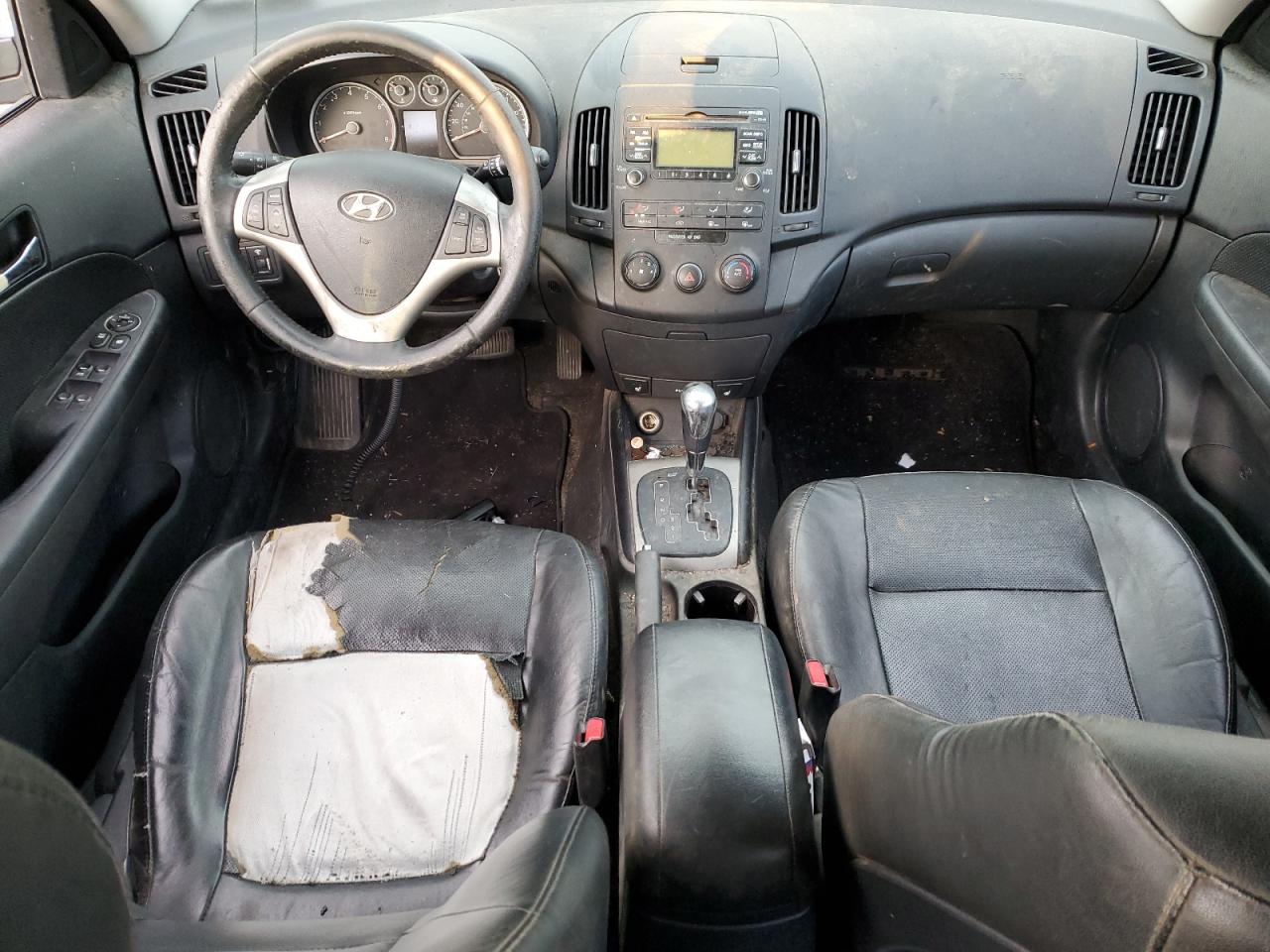 2012 Hyundai Elantra - Image 8