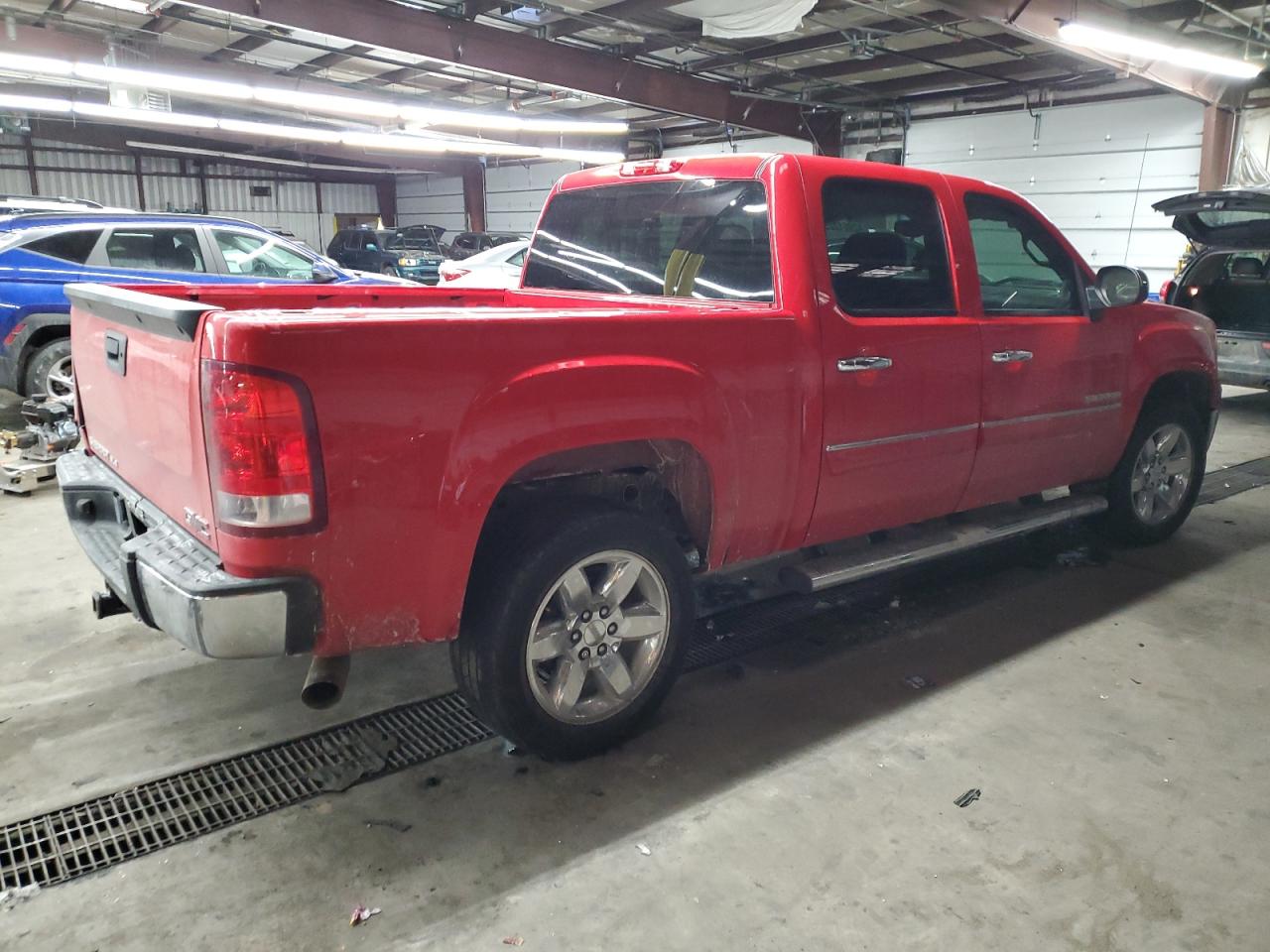 2013 GMC Sierra - Image 3