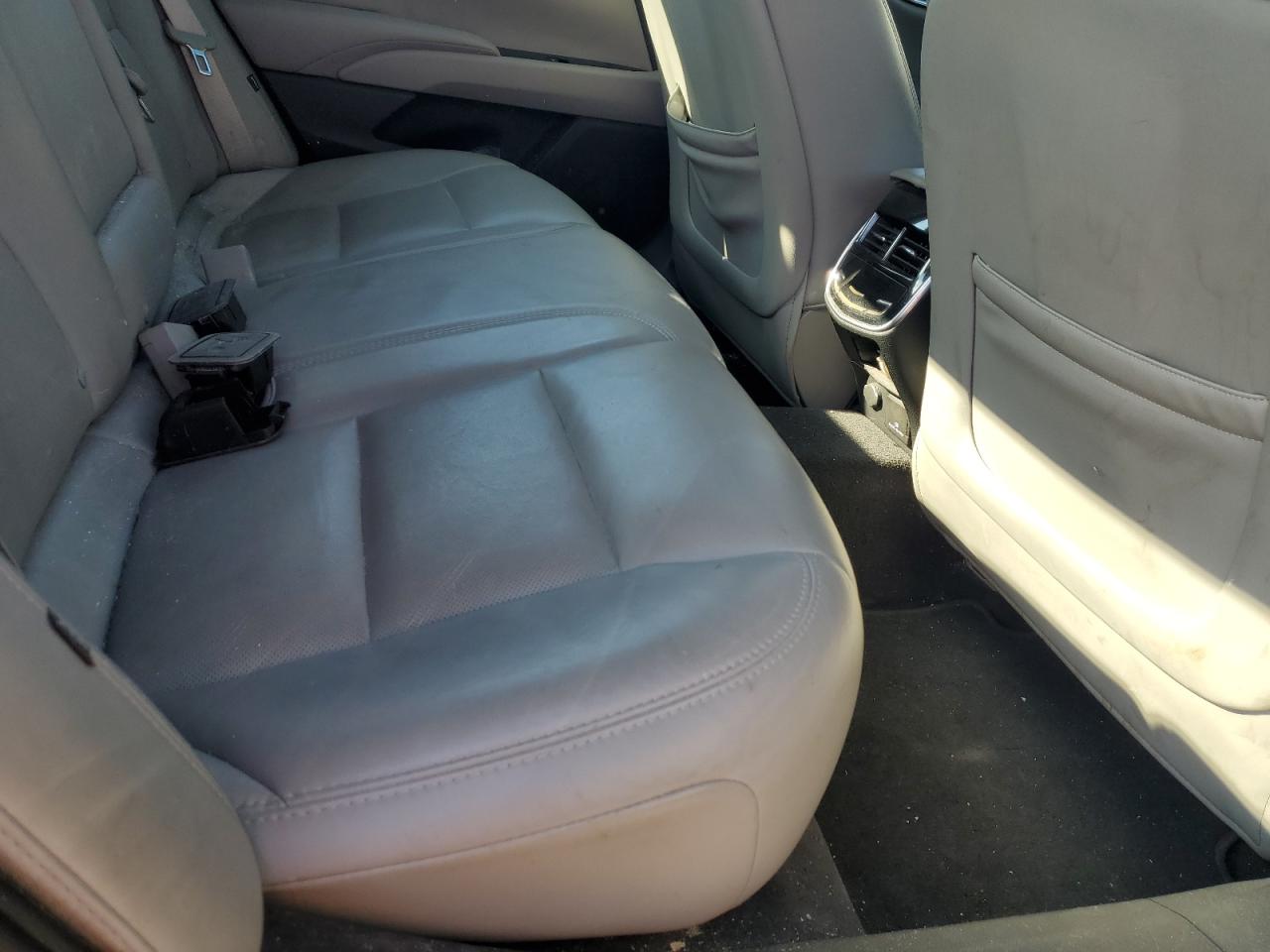 2013 Cadillac XTS - Image 10
