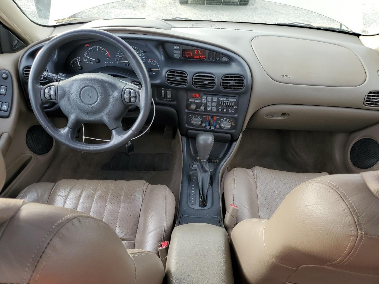 2002 Pontiac Grand Prix - Image 8