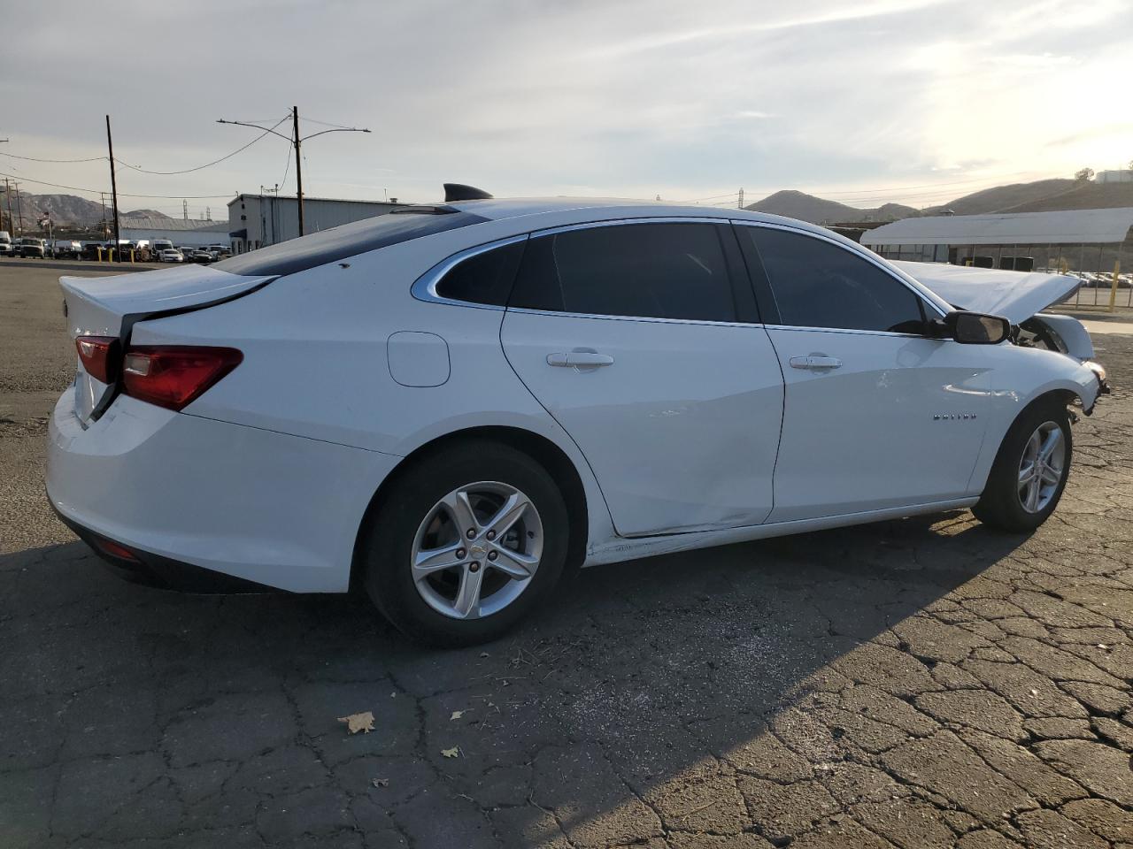 2022 Chevrolet Malibu - Image 3