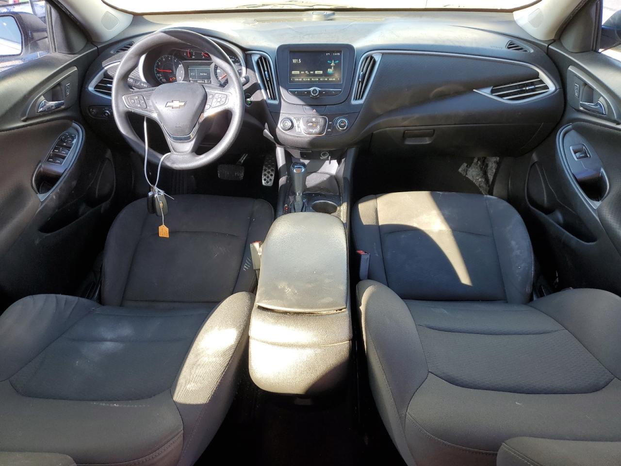2017 Chevrolet Malibu - Image 8