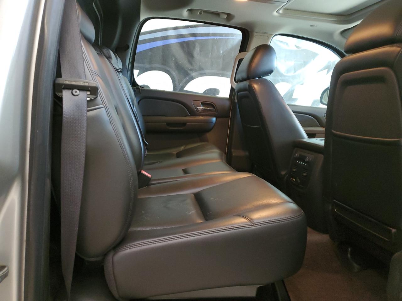 2010 Chevrolet Avalanche Ltz VIN: 3GNVKGE09AG244249 Lot: 42954395