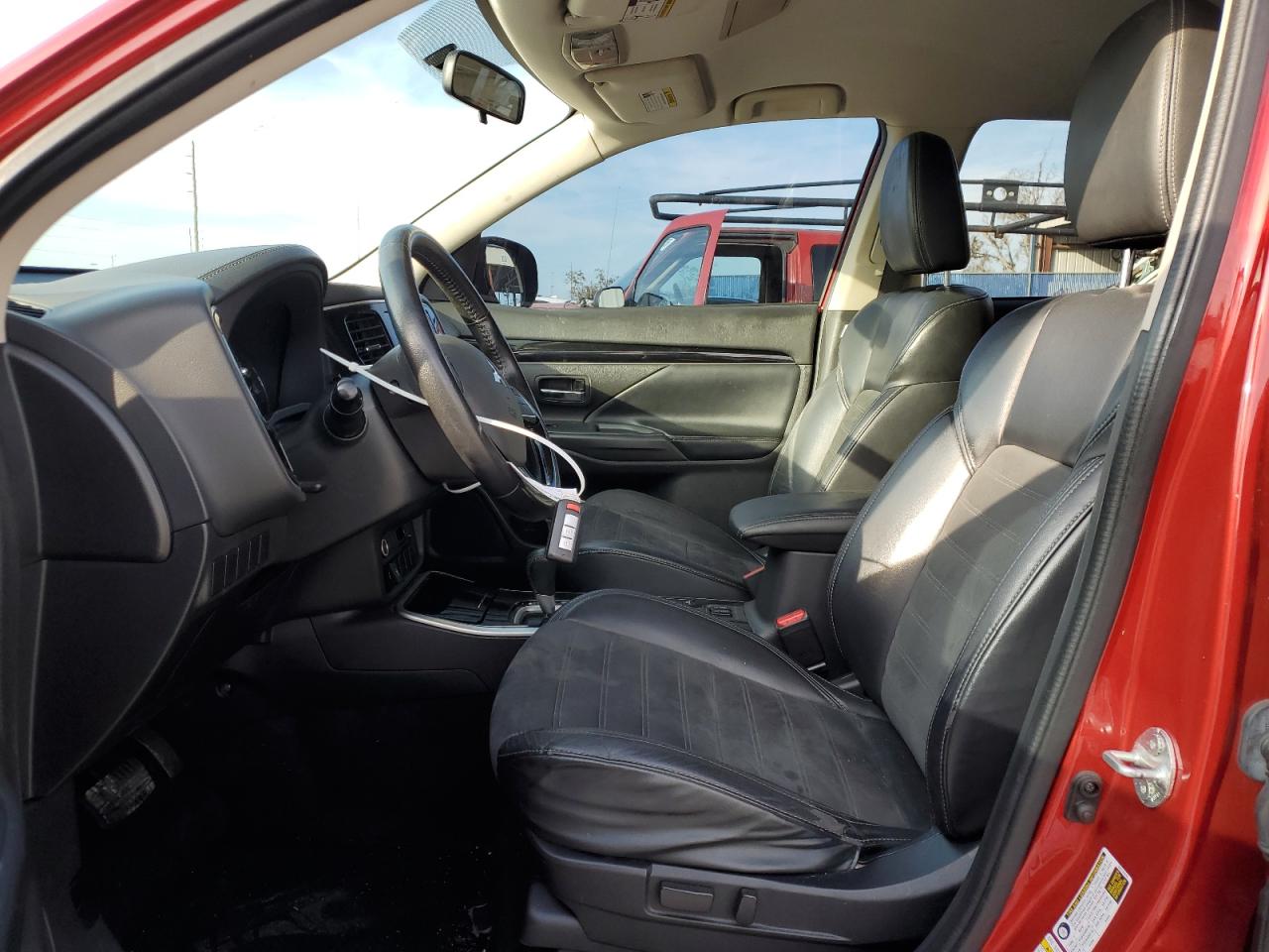 2019 Mitsubishi Outlander - Image 7