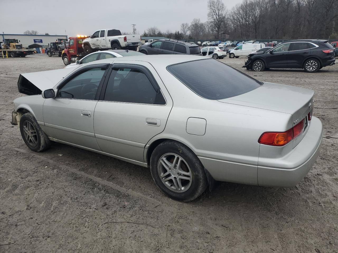 2000 Toyota Camry - Image 2