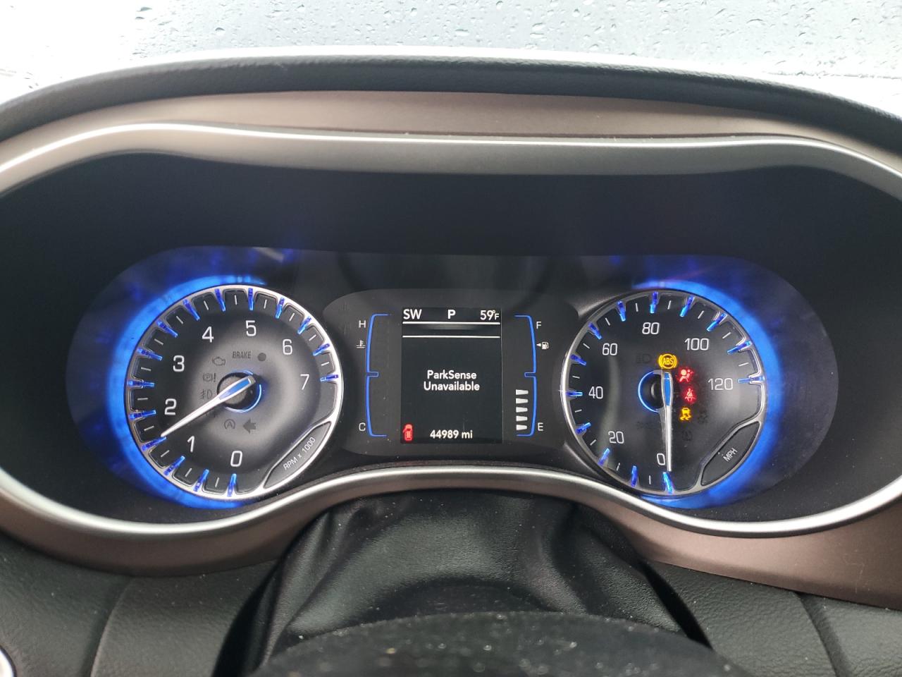 2019 Chrysler Pacifica - Image 9