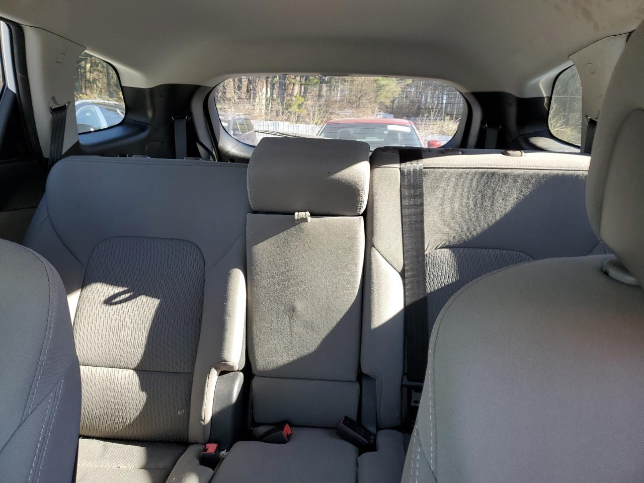 2017 Hyundai Santa Fe - Image 10