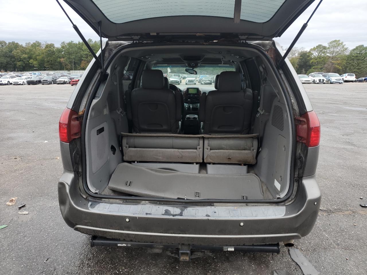 2005 Toyota Sienna - Image 6