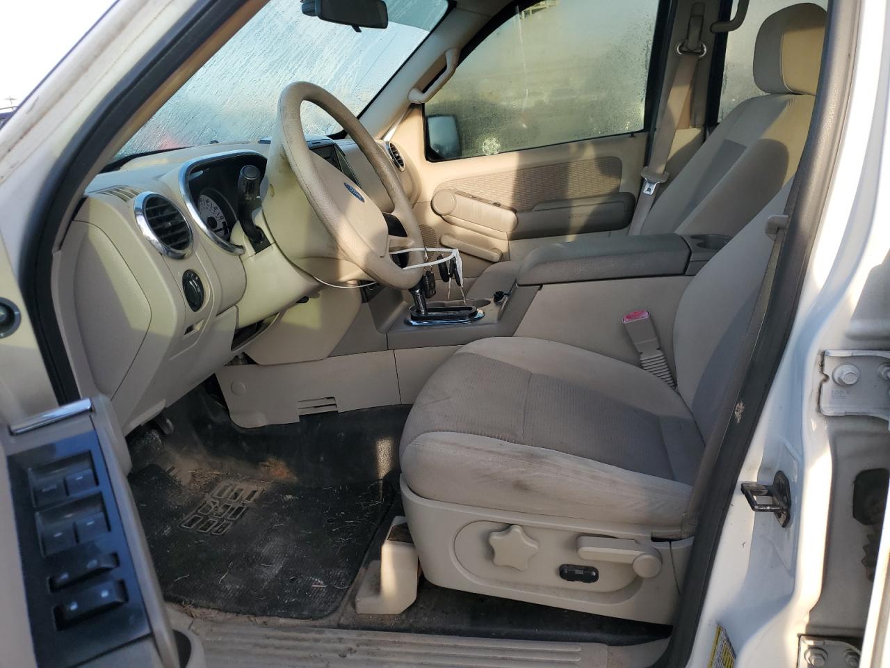 2007 Ford Explorer - Image 7