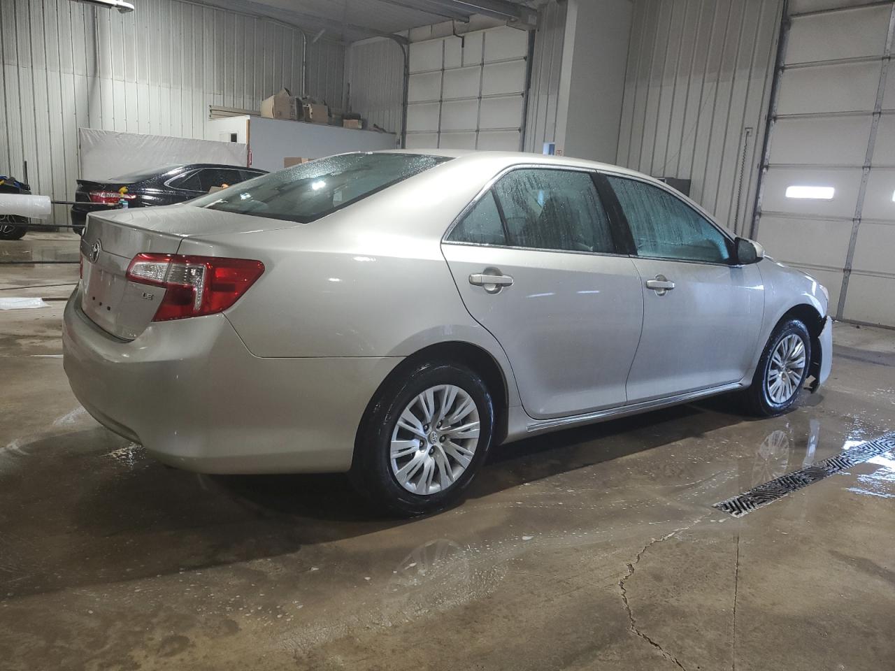 2013 Toyota Camry - Image 3