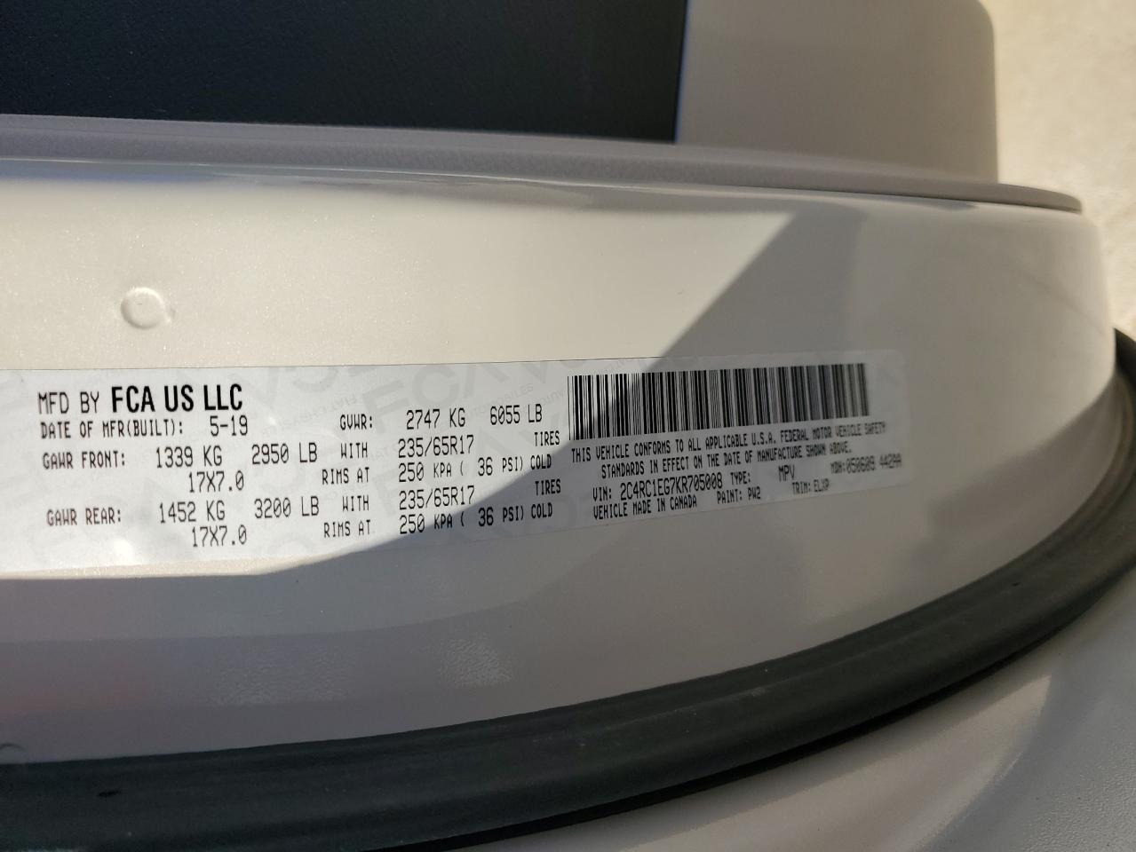 2019 Chrysler Pacifica - Image 15