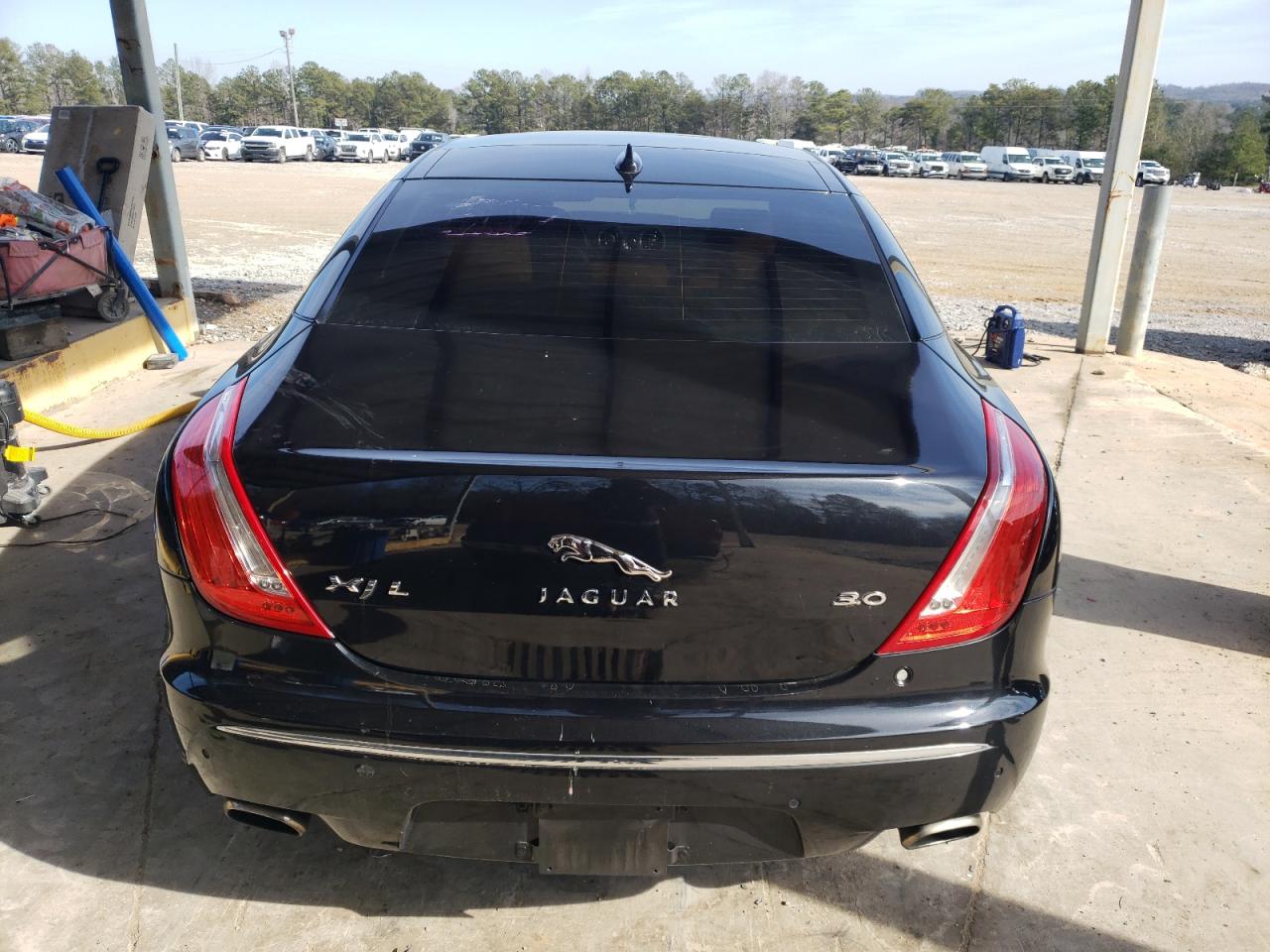 2015 Jaguar XJ - Image 6