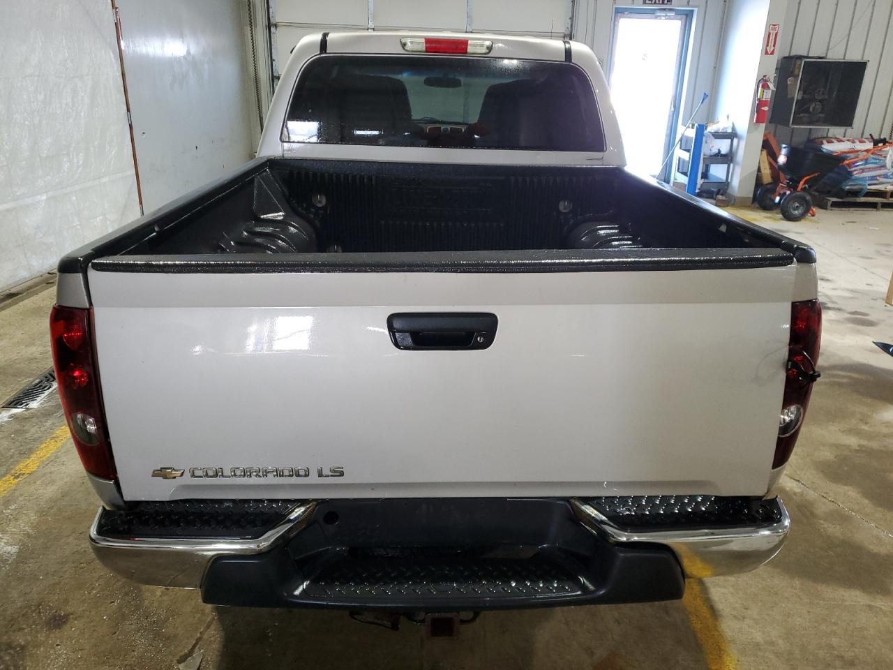 2005 Chevrolet Colorado - Image 6