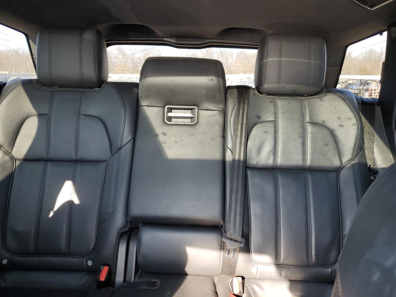 2016 Land Rover Range Rover - Image 10