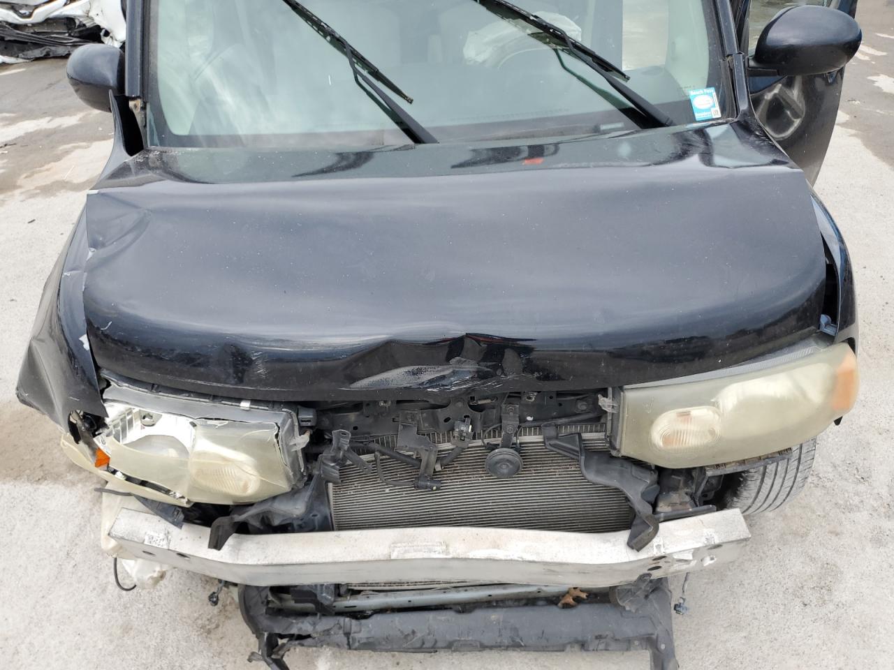 2010 Nissan Cube - Image 11