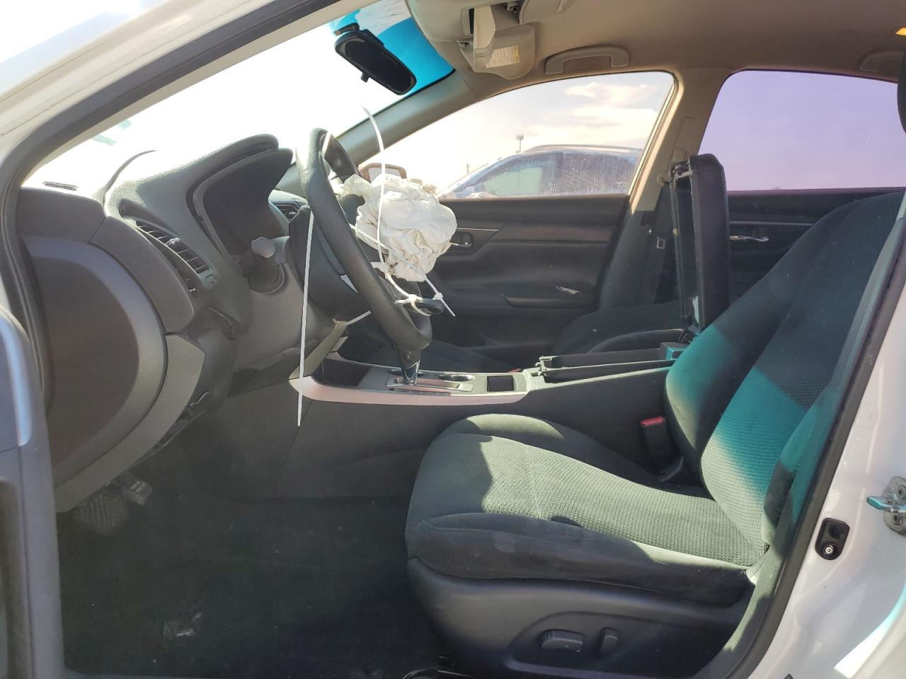 2015 Nissan Altima - Image 7