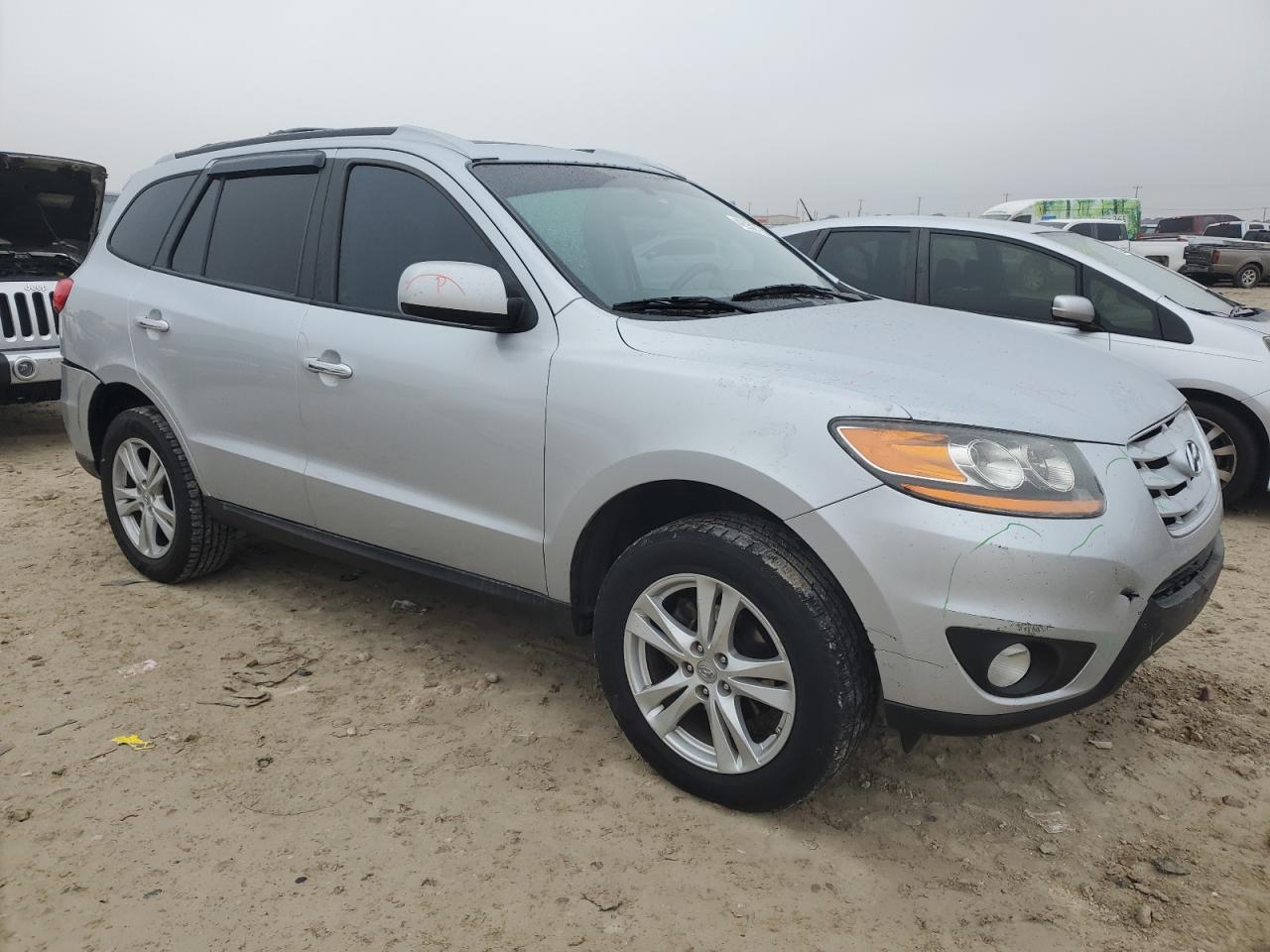 2010 Hyundai Santa Fe - Image 4