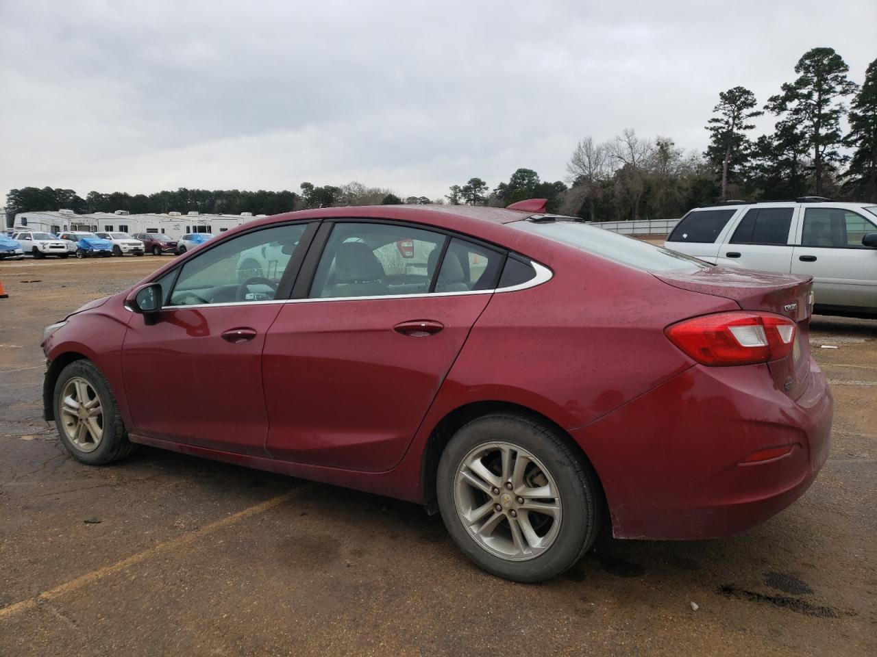 2017 Chevrolet Cruze - Image 2