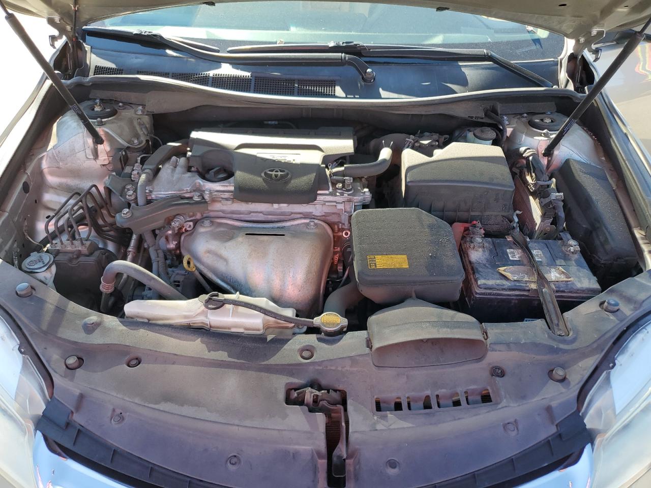 2015 Toyota Camry - Image 11