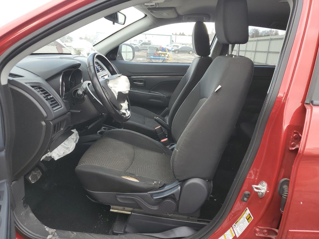 2016 Mitsubishi Outlander - Image 7