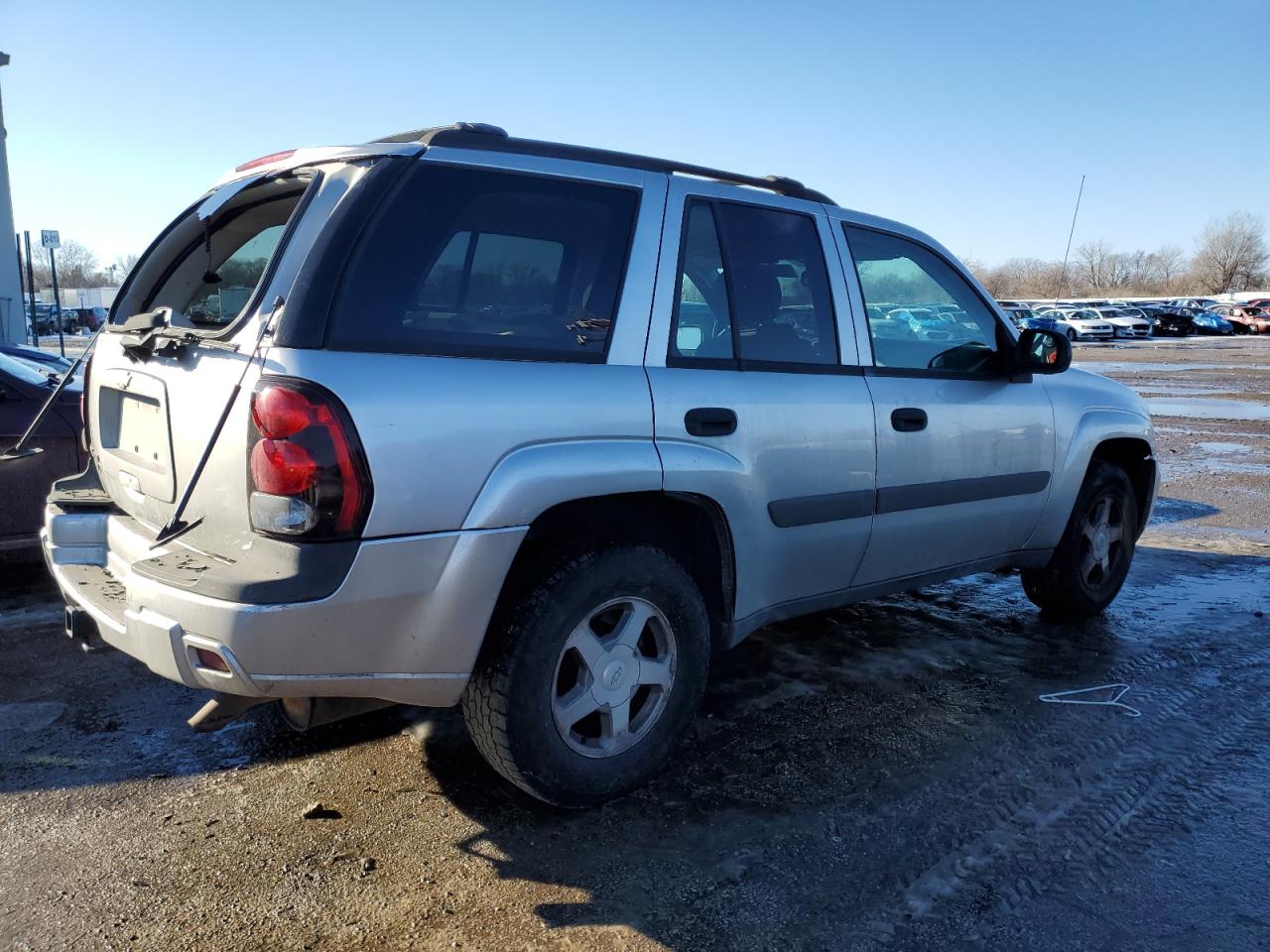 2005 Chevrolet TrailBlazer - Image 3