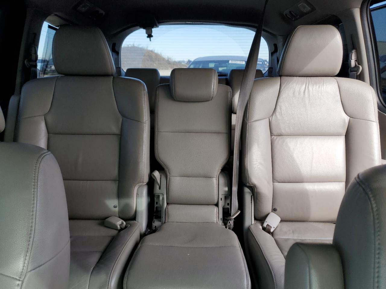 2013 Honda Odyssey - Image 10