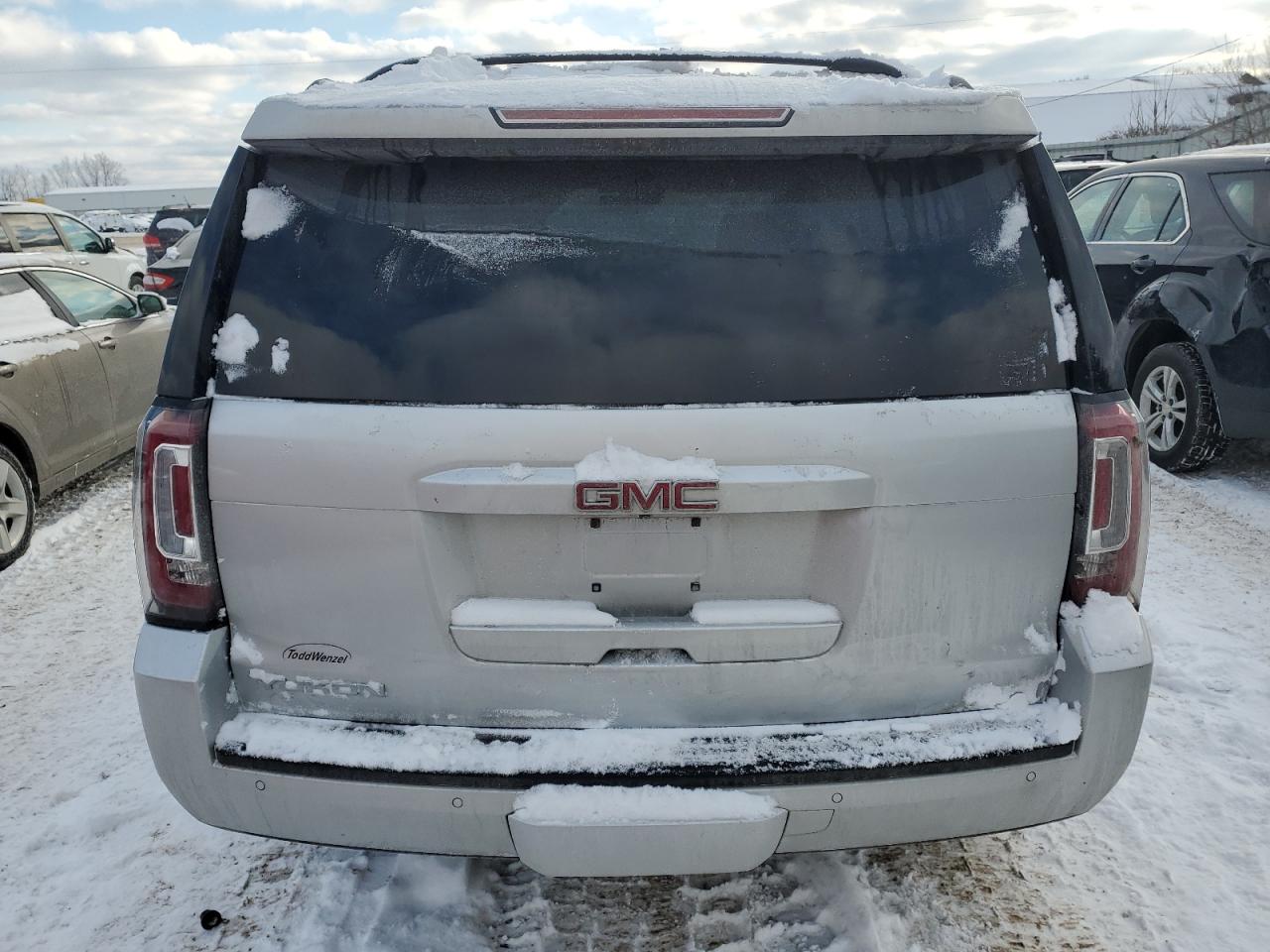 2015 GMC Yukon - Image 6