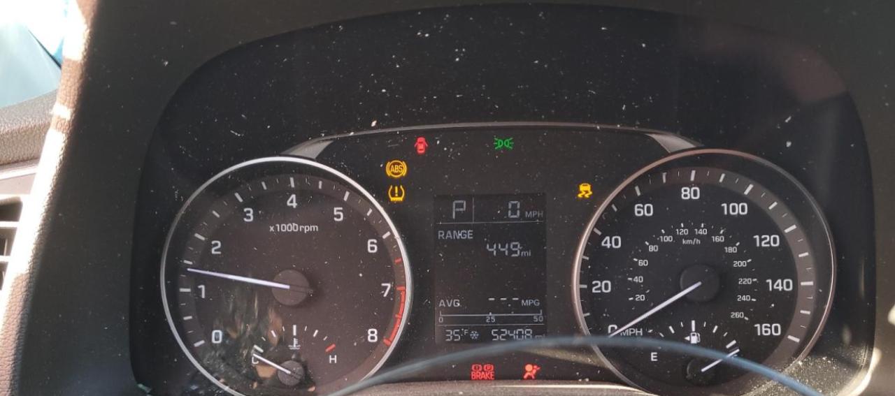 2018 Hyundai Elantra - Image 9