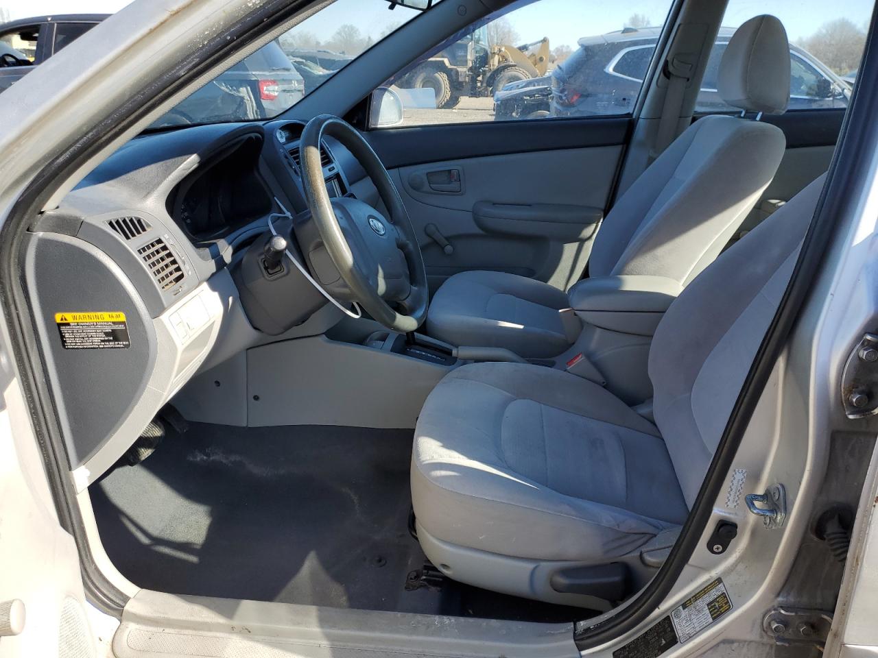 2009 Kia Spectra - Image 7