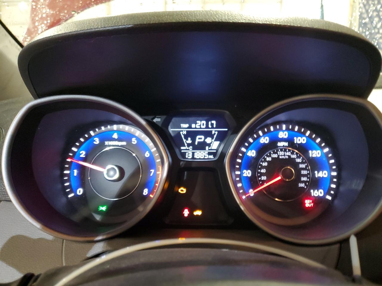 2014 Hyundai Elantra - Image 9