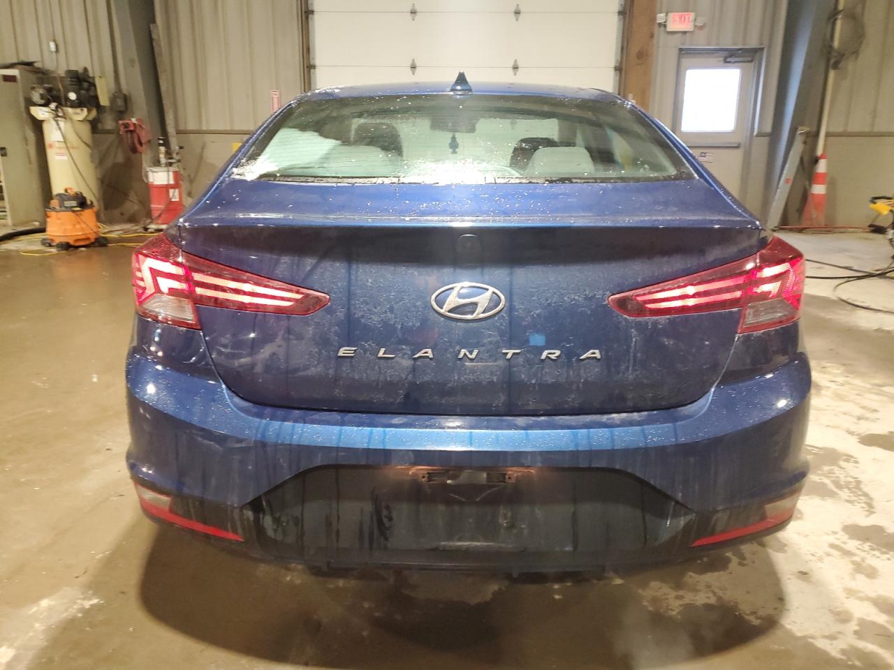 2020 Hyundai Elantra - Image 6