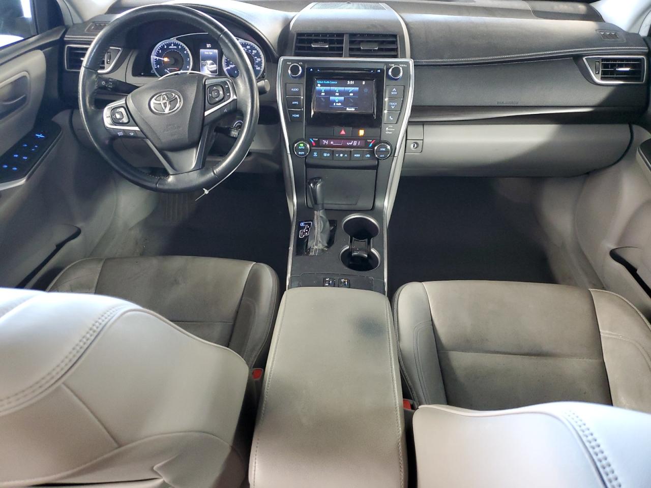 2015 Toyota Camry - Image 8
