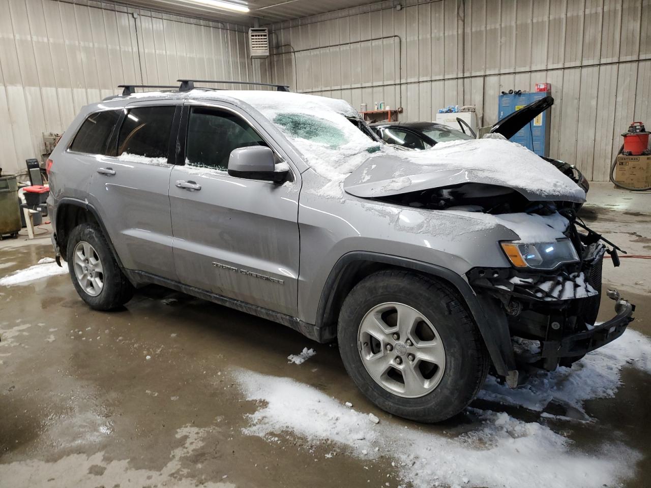 2017 Jeep Grand Cherokee - Image 4