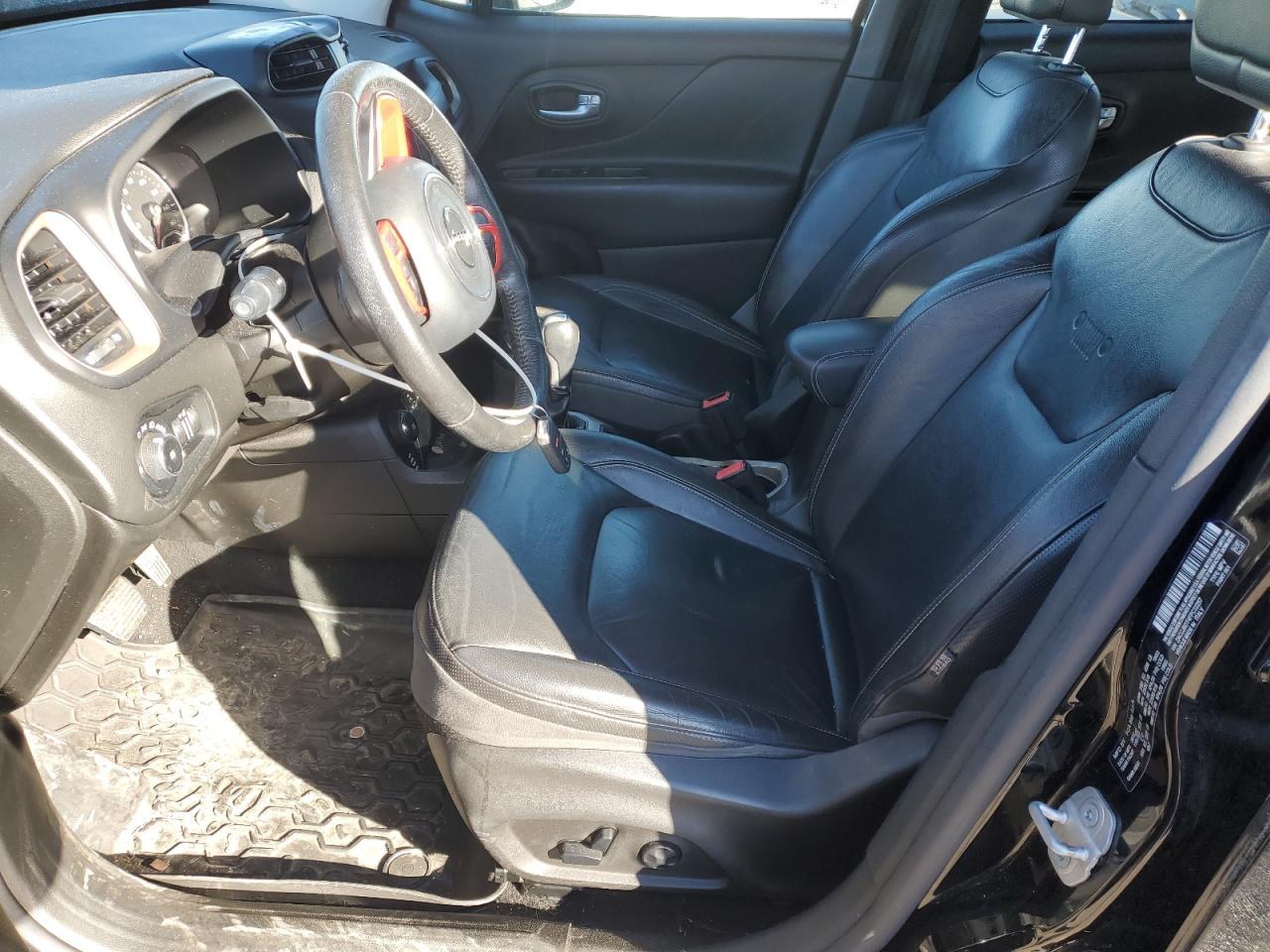 2015 Jeep Renegade - Image 7