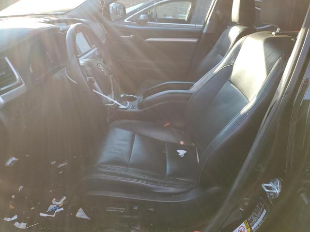  TOYOTA HIGHLANDER 2015 Чорний