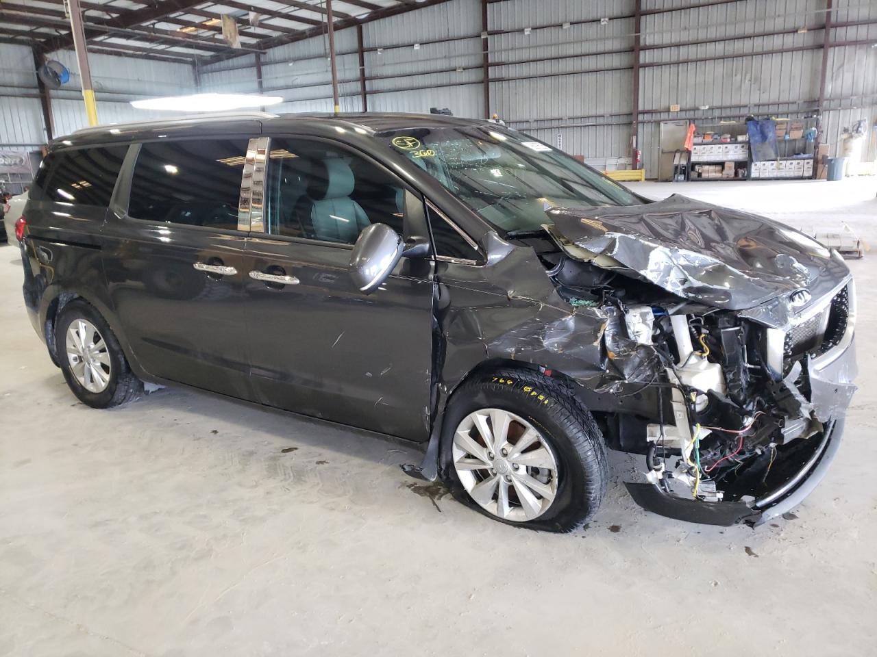 2018 Kia Sedona - Image 4