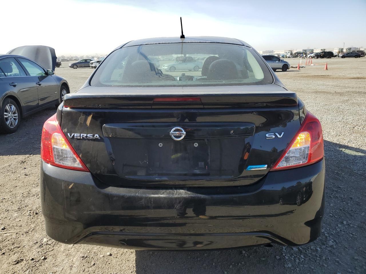 VIN 3N1CN7AP0GL852688 2016 NISSAN VERSA no.6