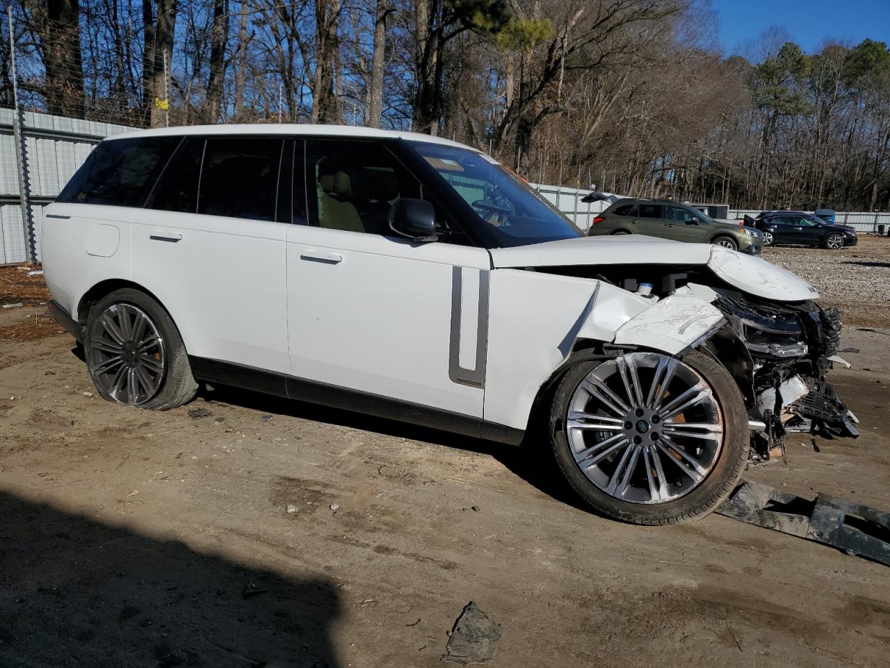 2023 Land Rover Range Rover - Image 4