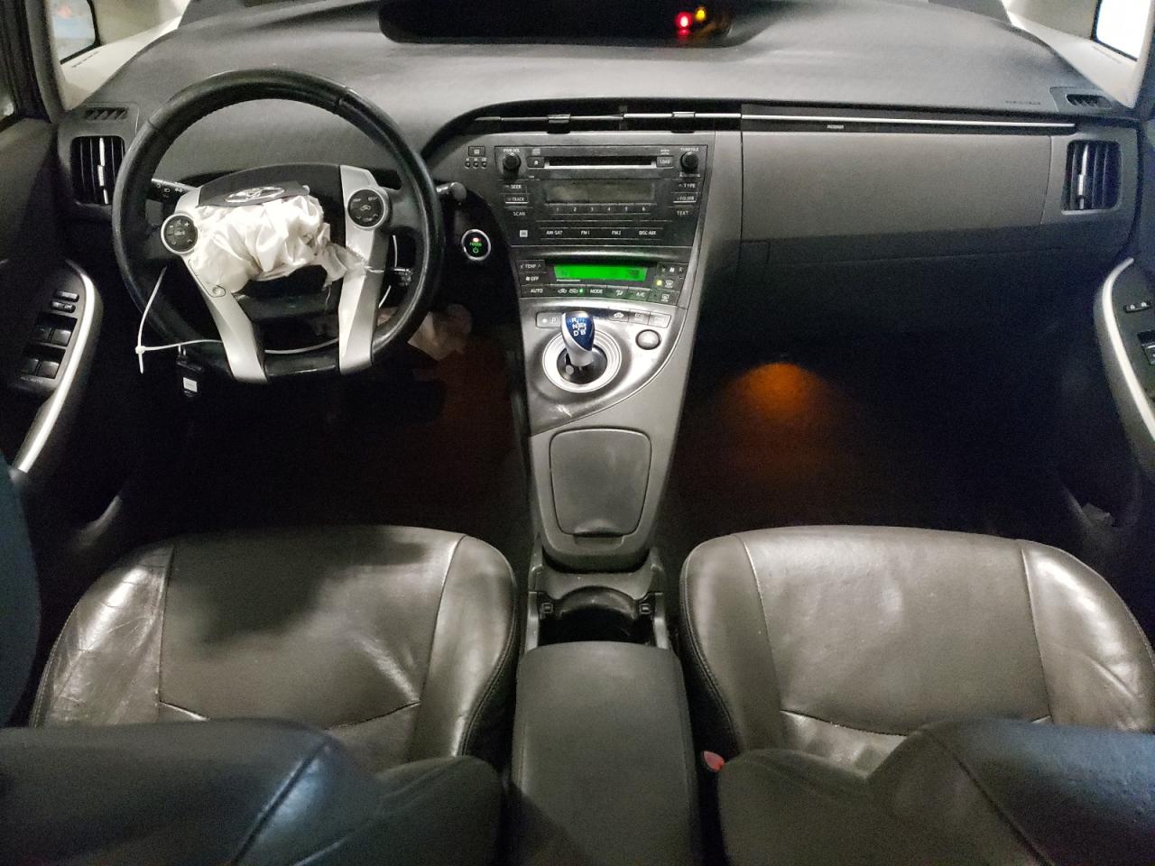 2010 Toyota Prius - Image 8