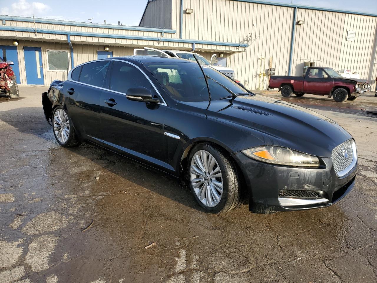 2012 Jaguar XF - Image 4