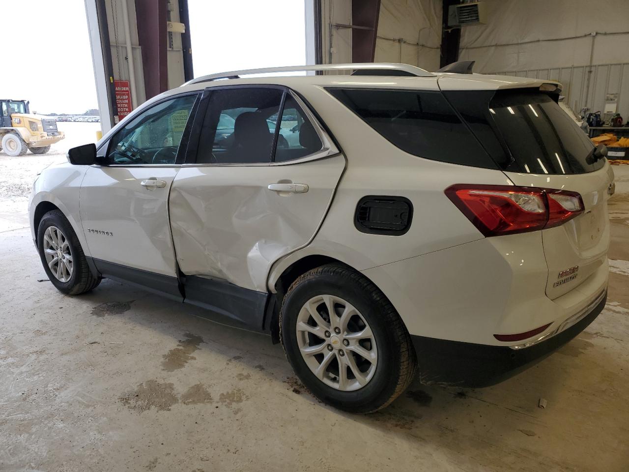 2018 Chevrolet Equinox - Image 2