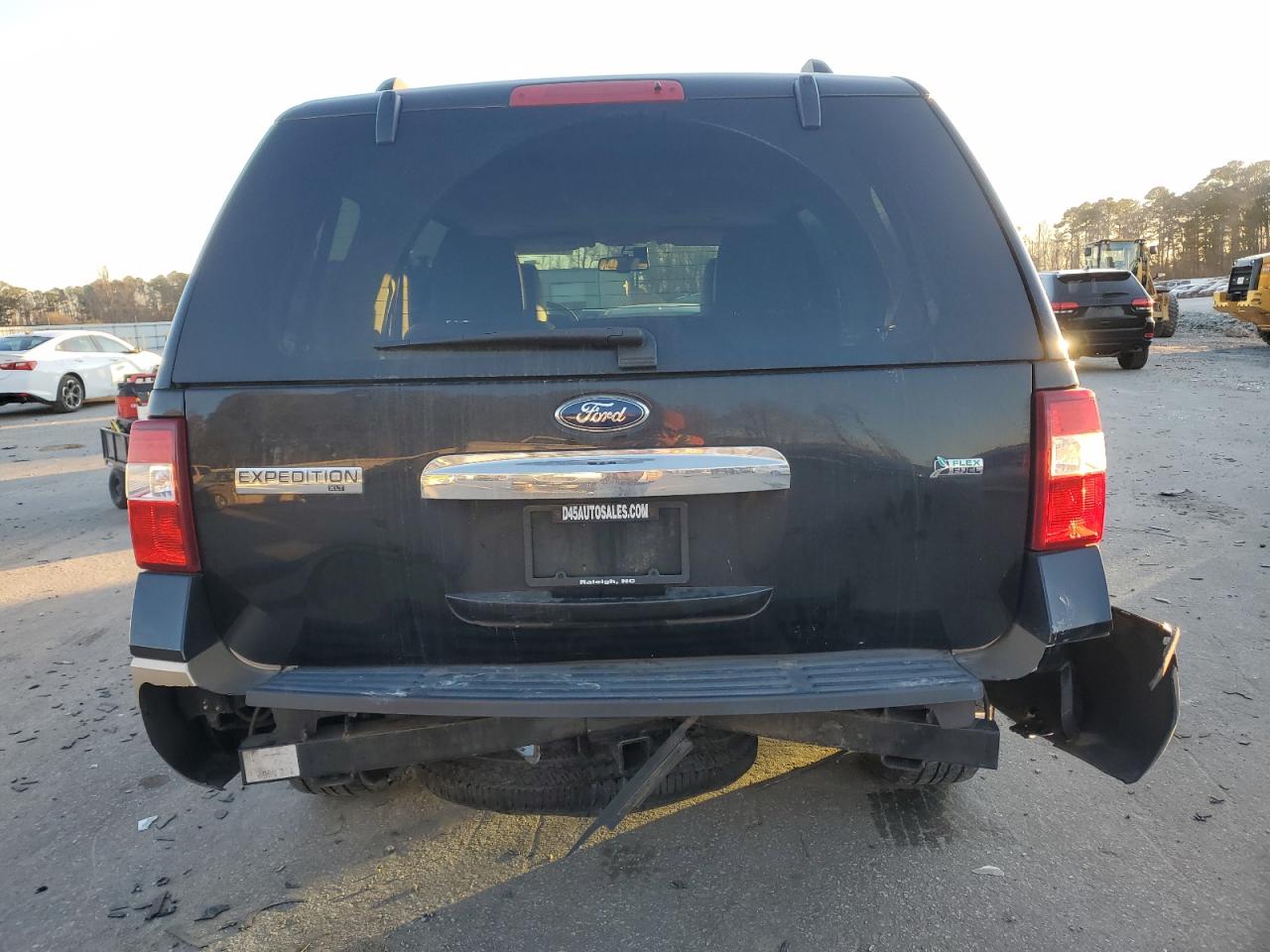 2014 Ford Expedition - Image 6