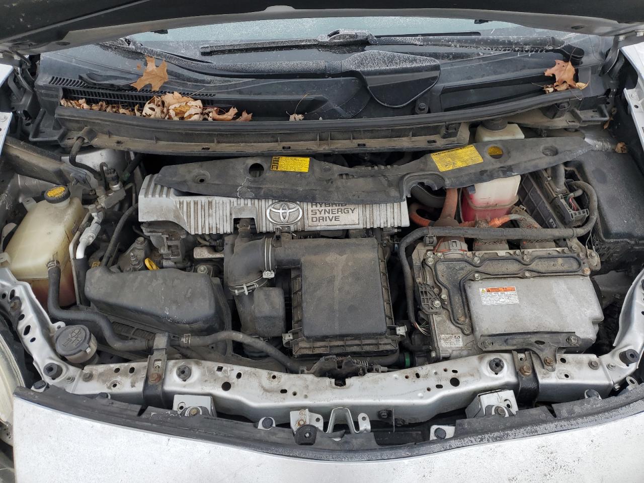 2012 Toyota Prius - Image 11