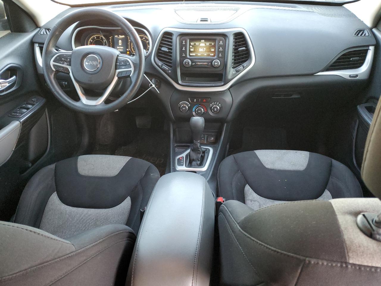 2014 Jeep Grand Cherokee - Image 8