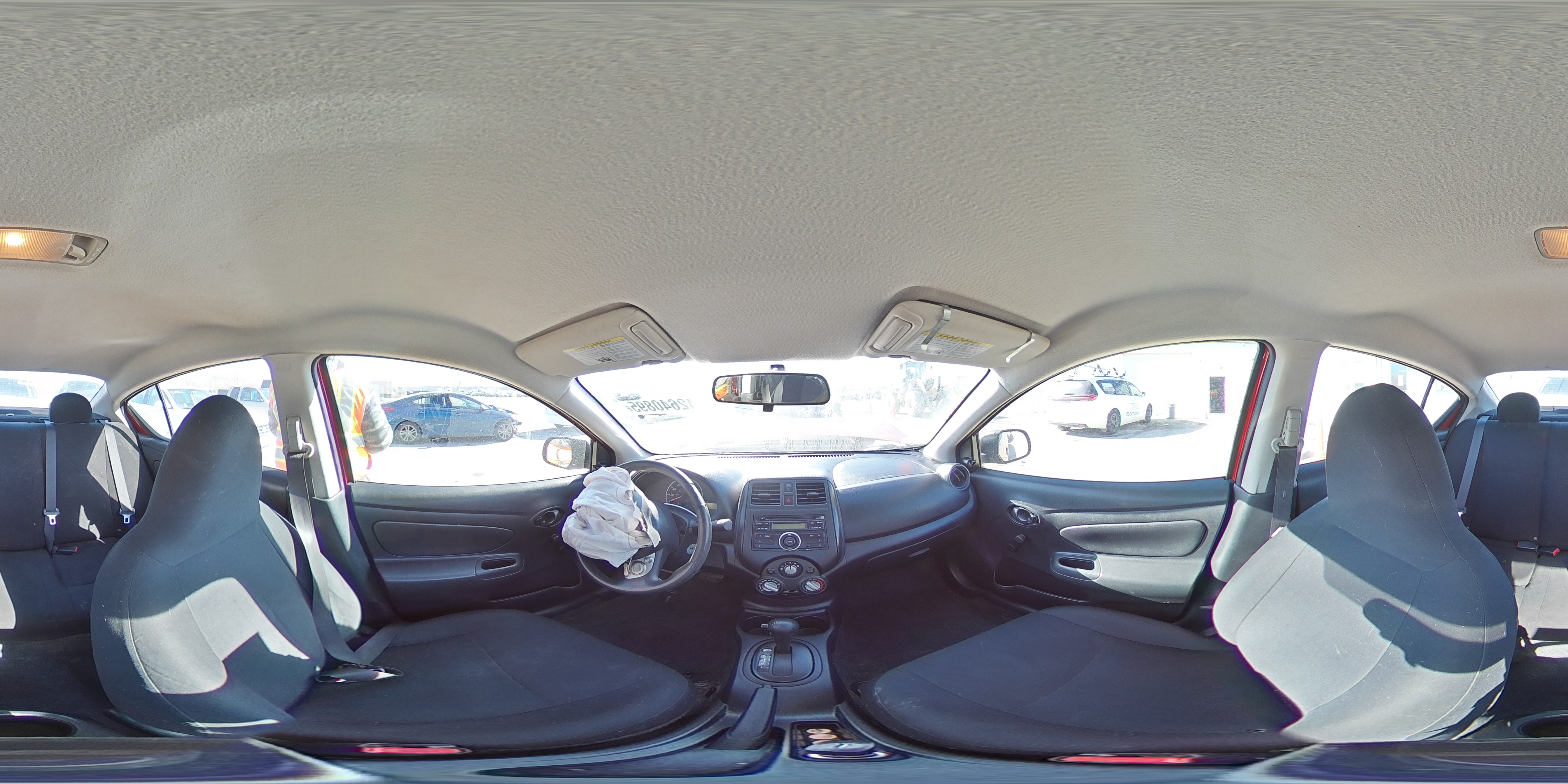 2013 Nissan Versa - Image 15