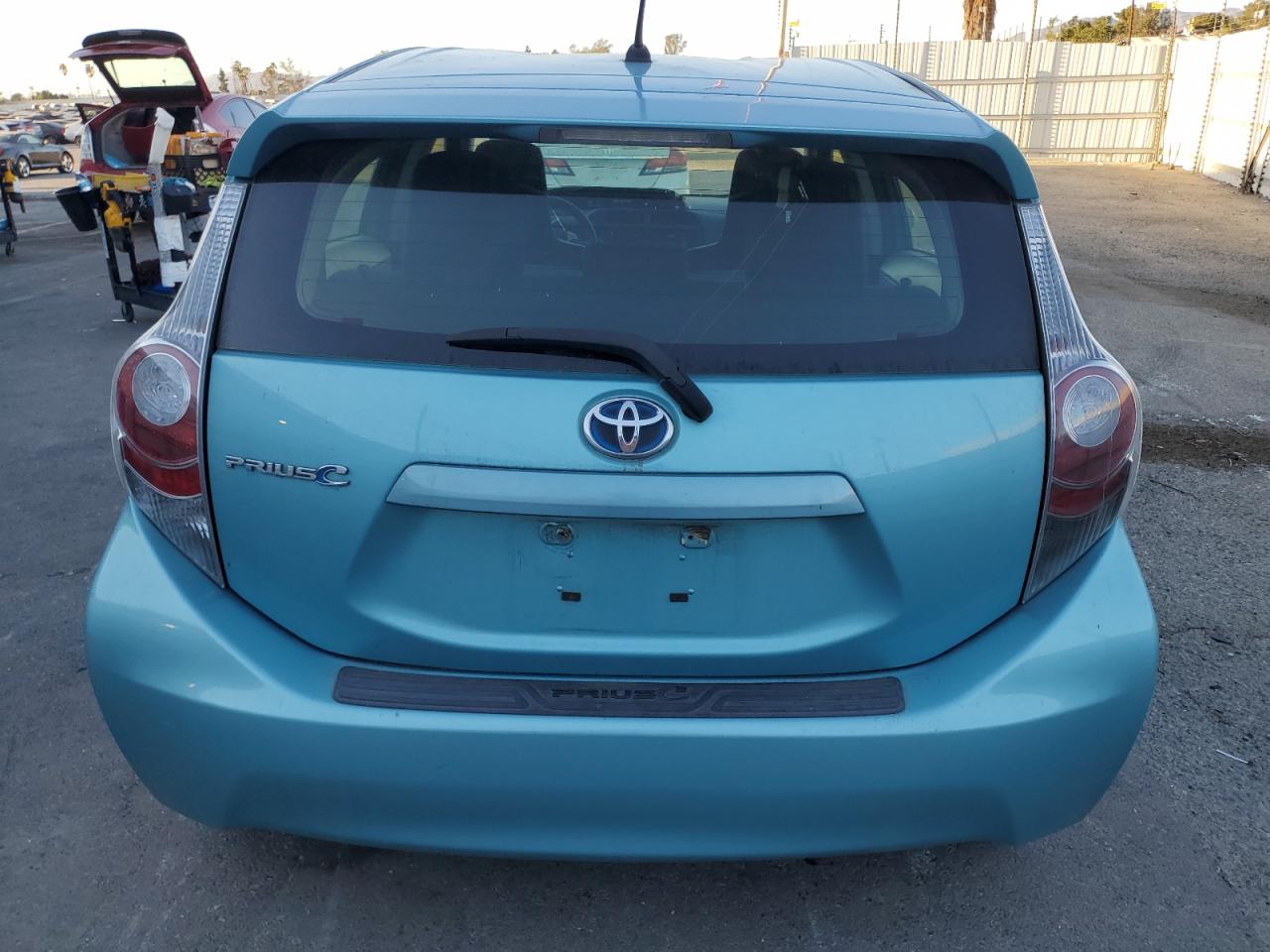 2012 Toyota Prius - Image 6