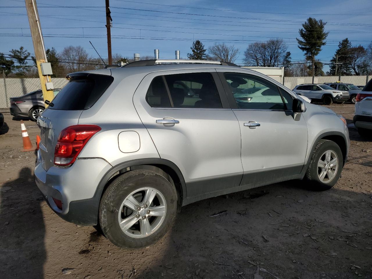 2019 Chevrolet Trax - Image 3