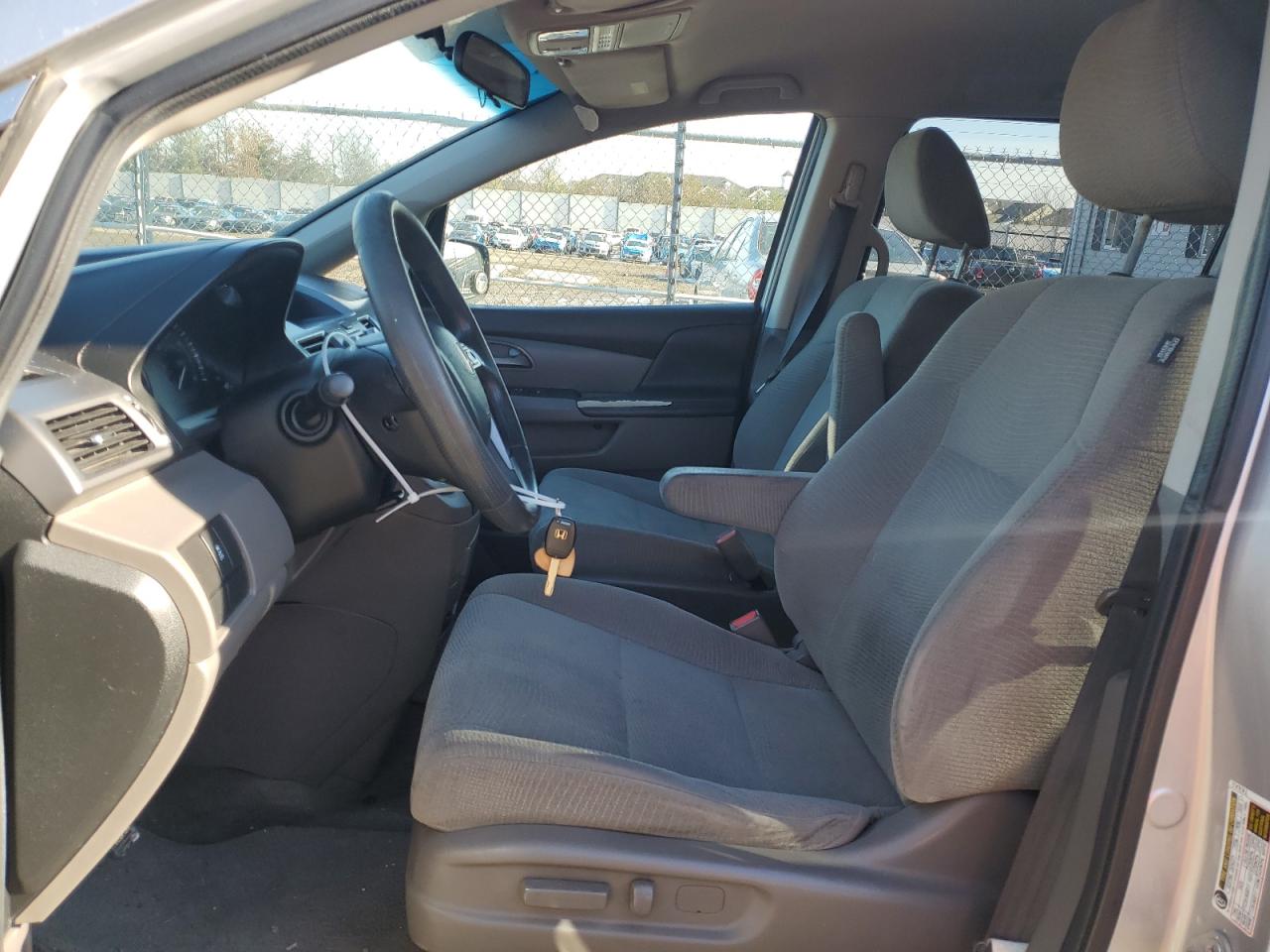 2011 Honda Odyssey - Image 7