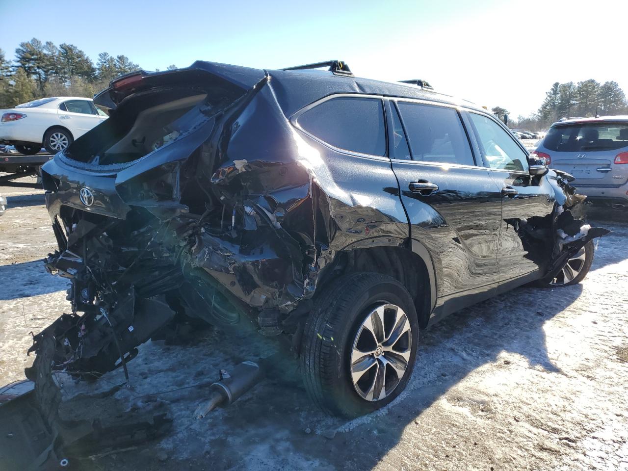 2020 Toyota Highlander - Image 3